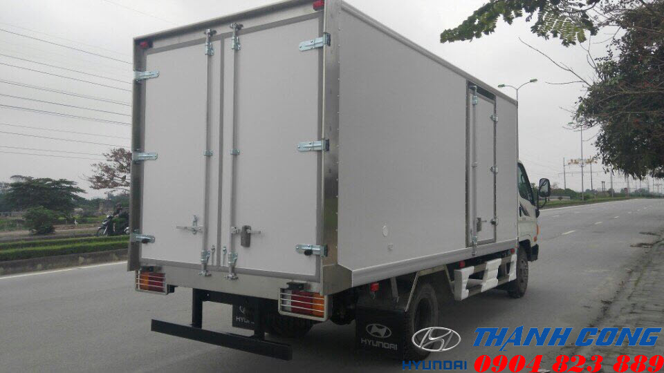 Xe tải 7 tấn HD700 Đồng Vàng Thùng Đông Lạnh