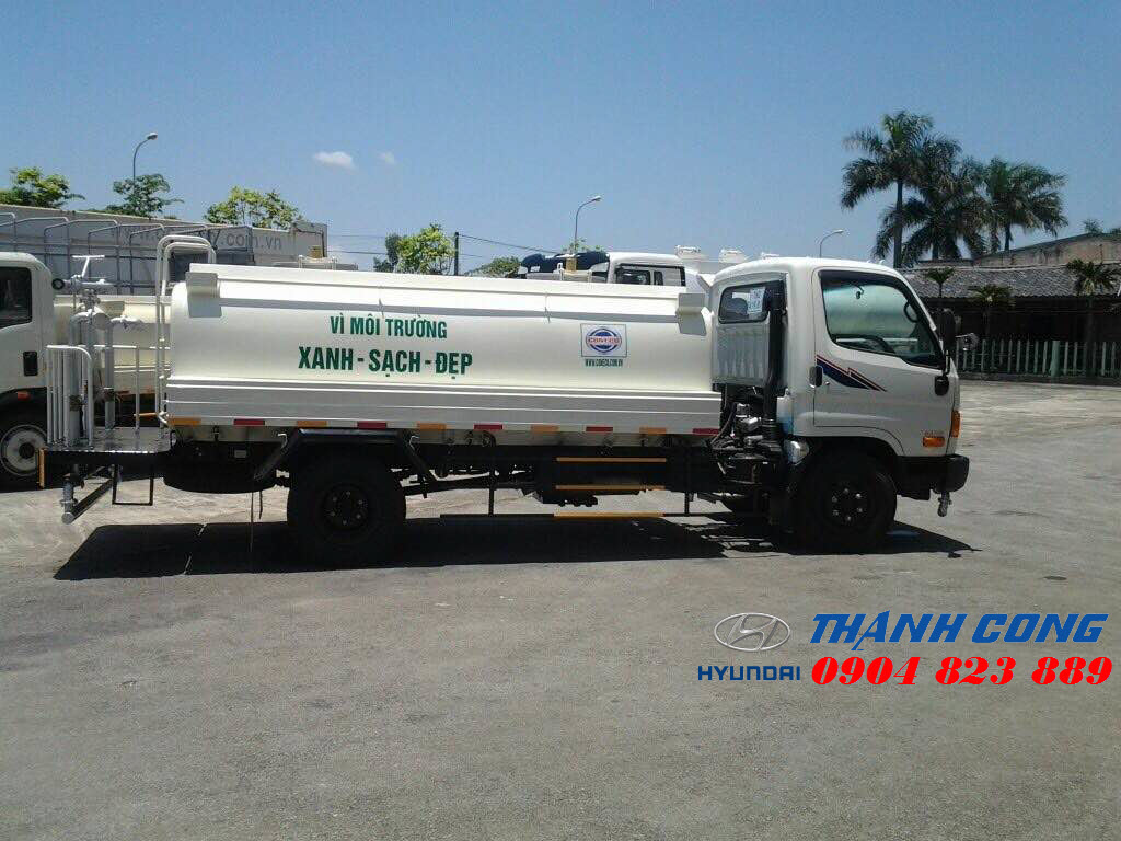 Xe xi téc 6 khối Hyundai HD700 Đồng Vàng Phun tưới nước rửa đường