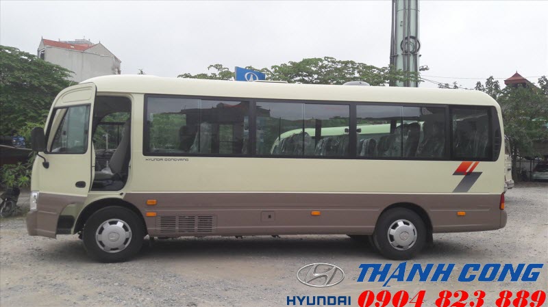 Xe khách Hyundai County Đồng Vàng 29 Chỗ
