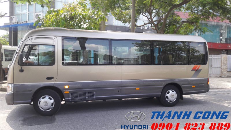 Xe khách Hyundai County One Đồng Vàng Thân Dài 29 Chỗ